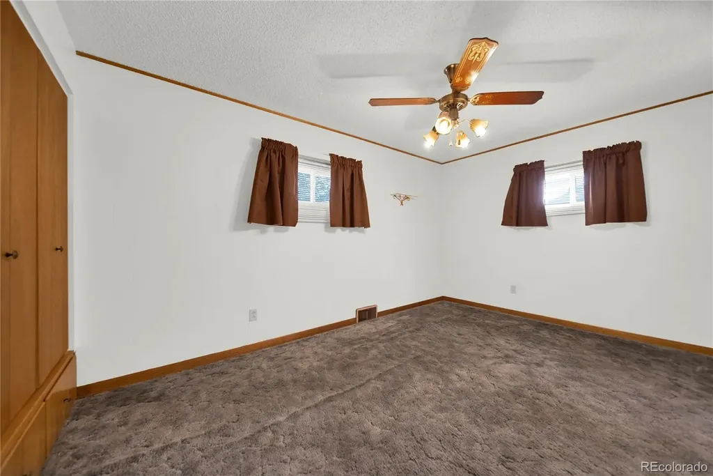 450 Date Avenue Akron CO 80720