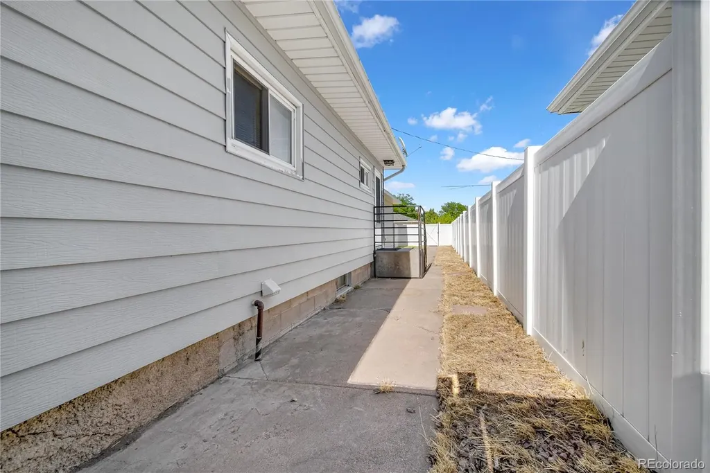 450 Date Avenue Akron CO 80720