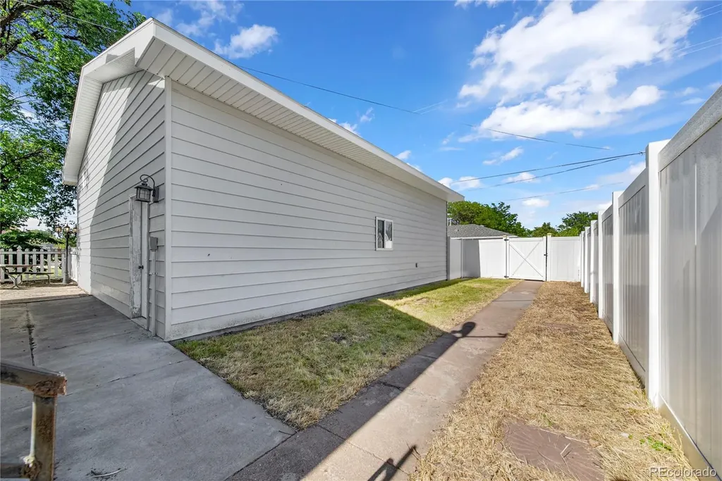 450 Date Avenue Akron CO 80720