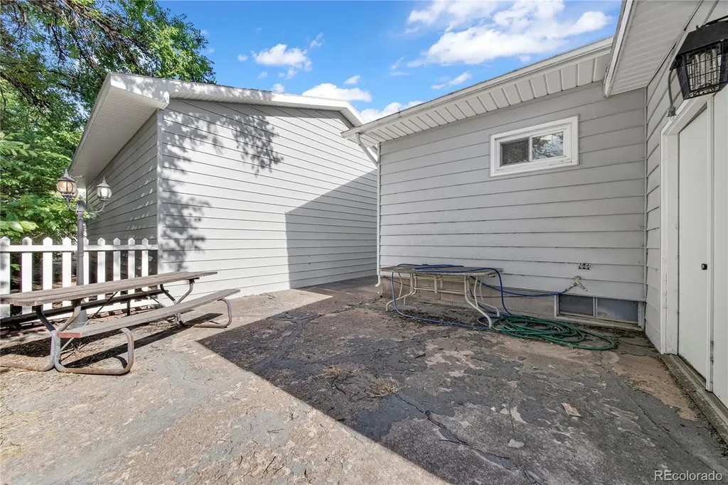 450 Date Avenue Akron CO 80720