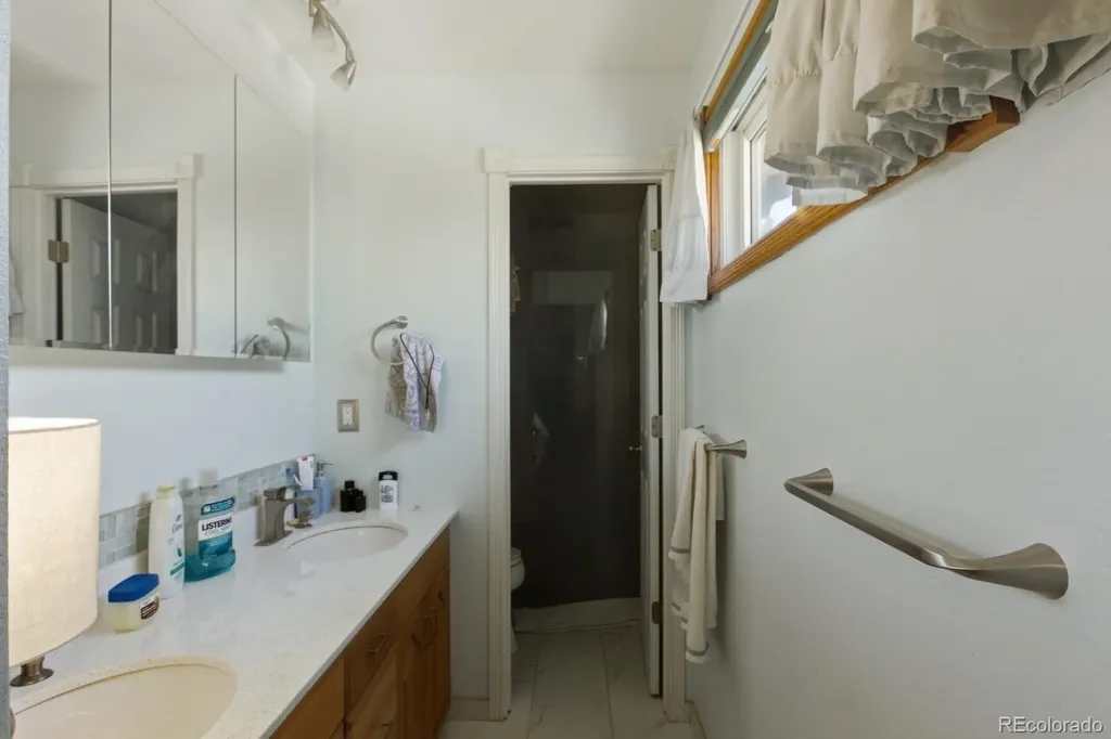 18941 E Chaffee Place Denver CO 80249