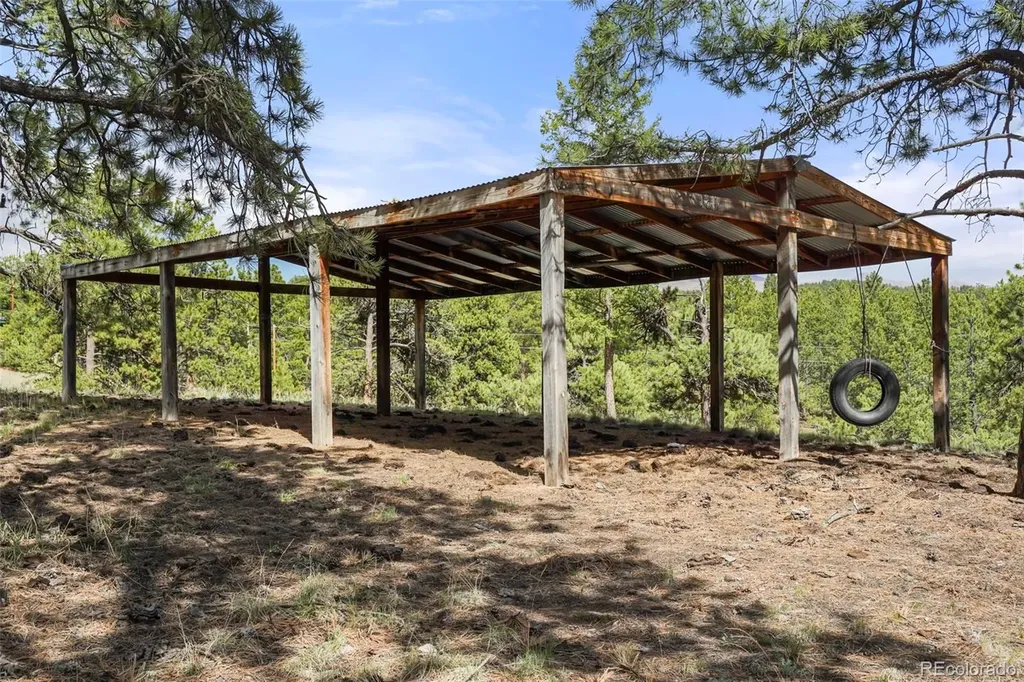 247 Pinewood Road Florissant CO 80816