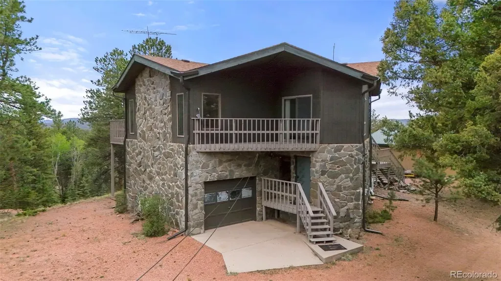 247 Pinewood Road Florissant CO 80816