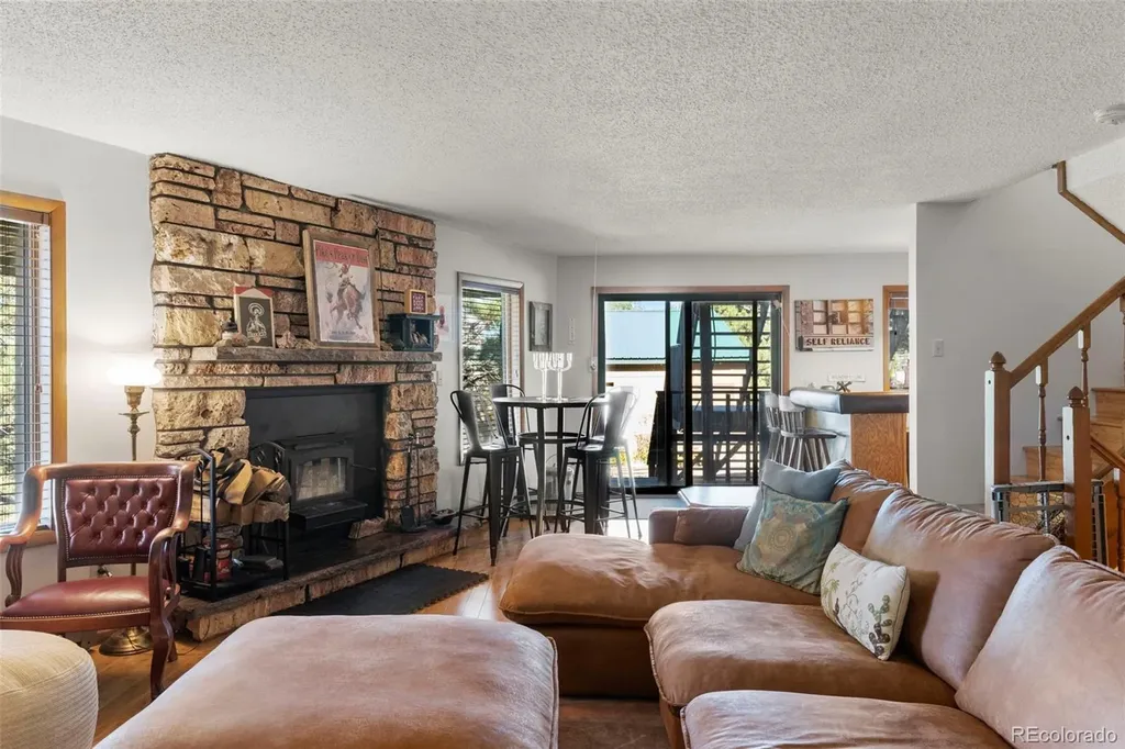 247 Pinewood Road Florissant CO 80816