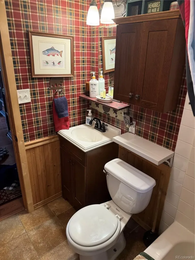 81 GCR 461 Grand Lake CO 80447