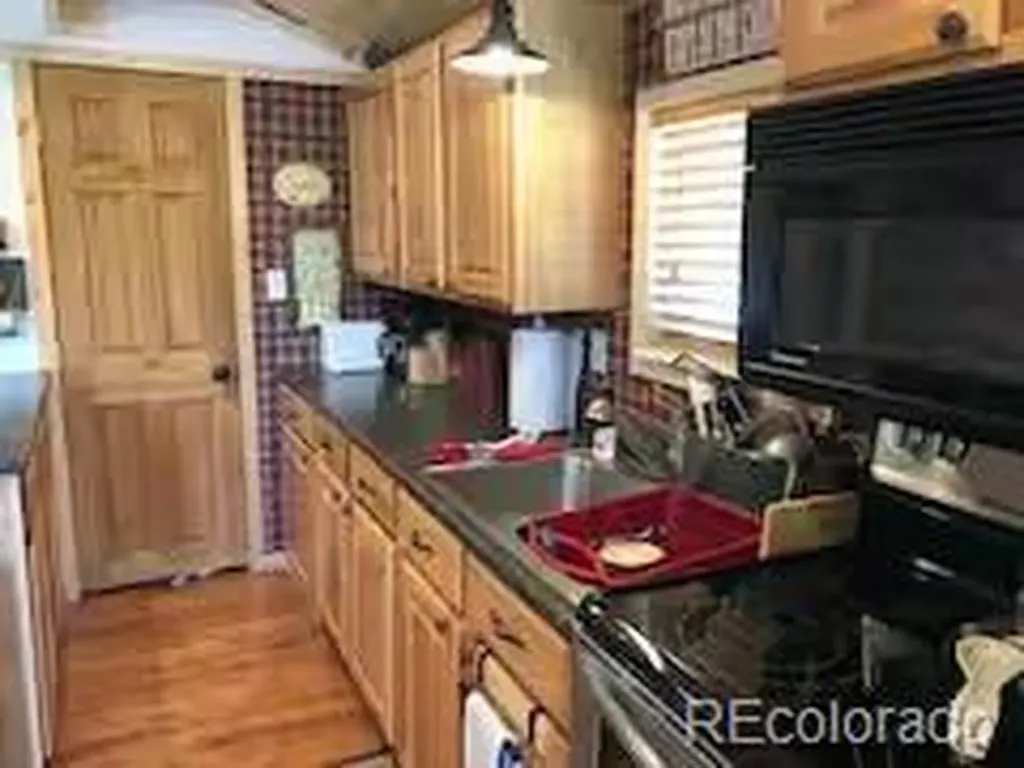 81 GCR 461 Grand Lake CO 80447