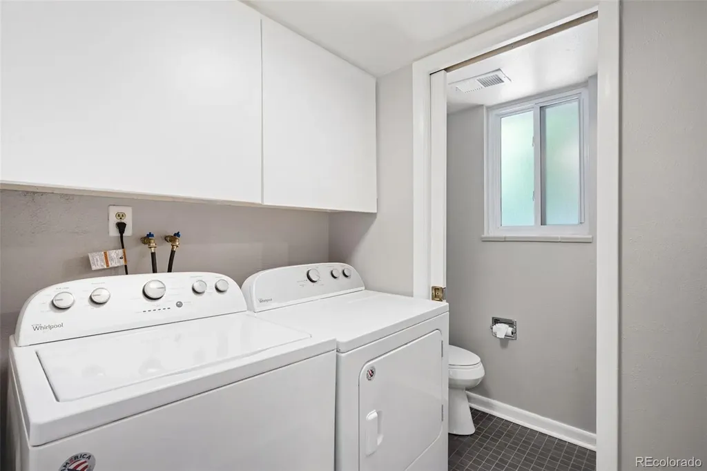1658 S Ironton Street Aurora CO 80012