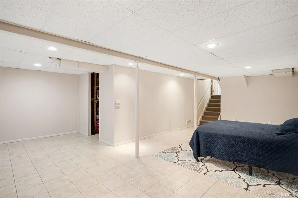1658 S Ironton Street Aurora CO 80012