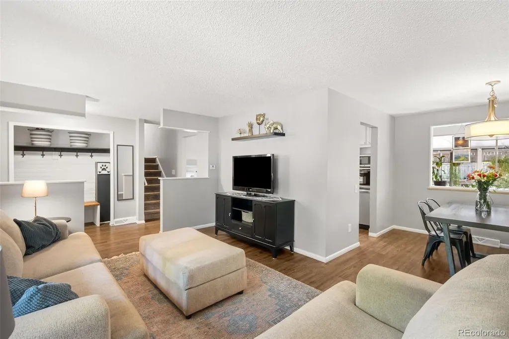 1658 S Ironton Street Aurora CO 80012