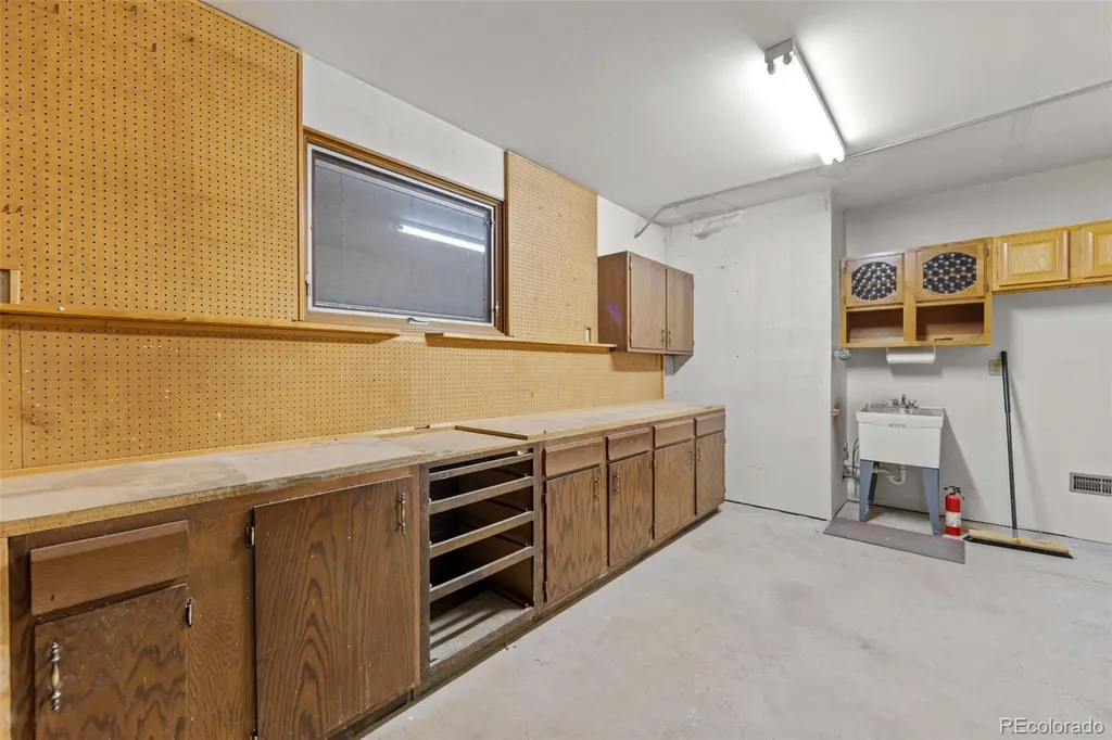 4165 Mcpherson Avenue Colorado Springs CO 80909