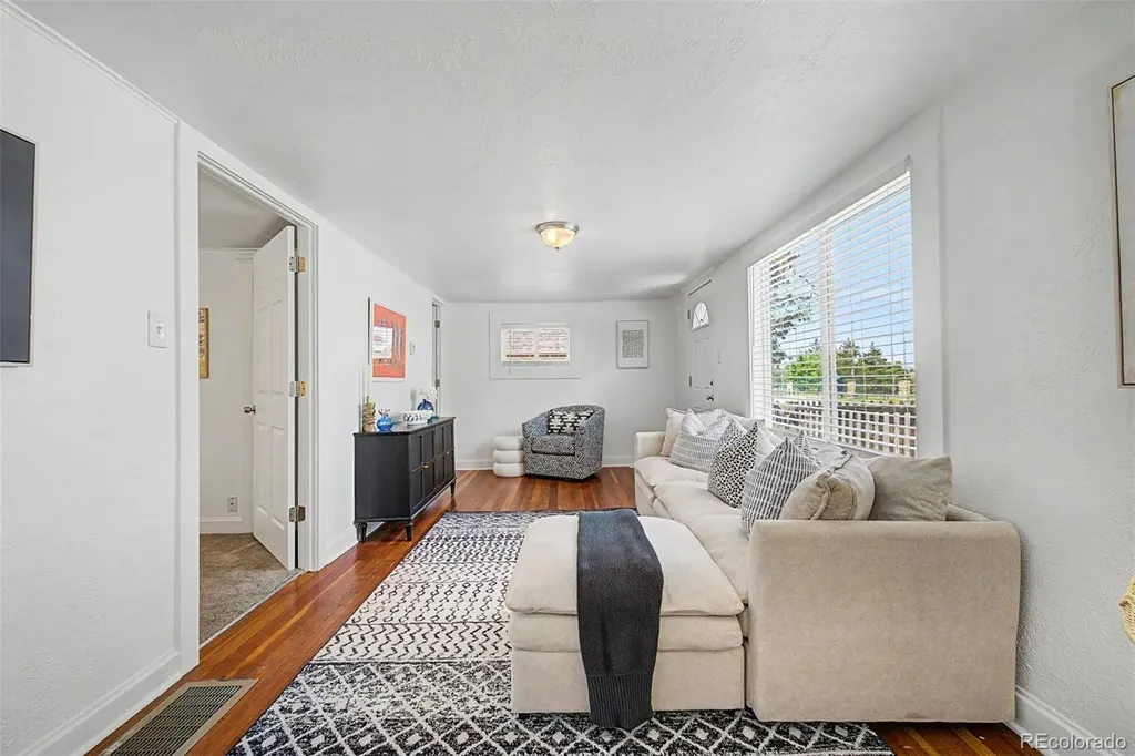 4997 Green Court Denver CO 80221