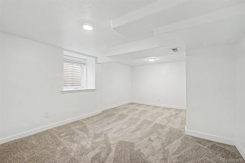 4997 Green Court Denver CO 80221