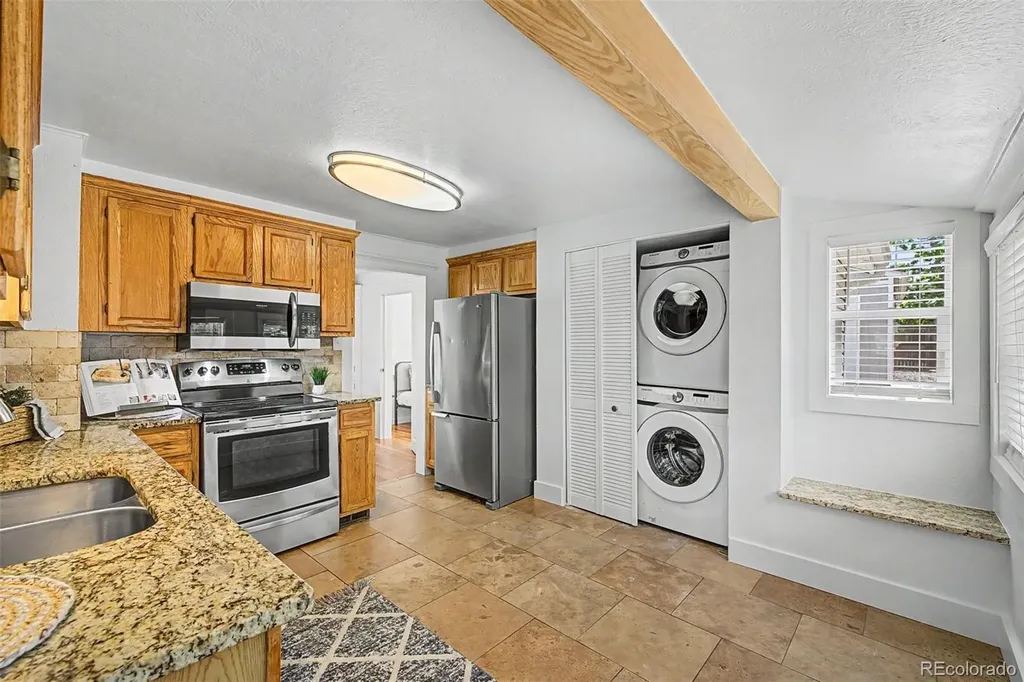 4997 Green Court Denver CO 80221