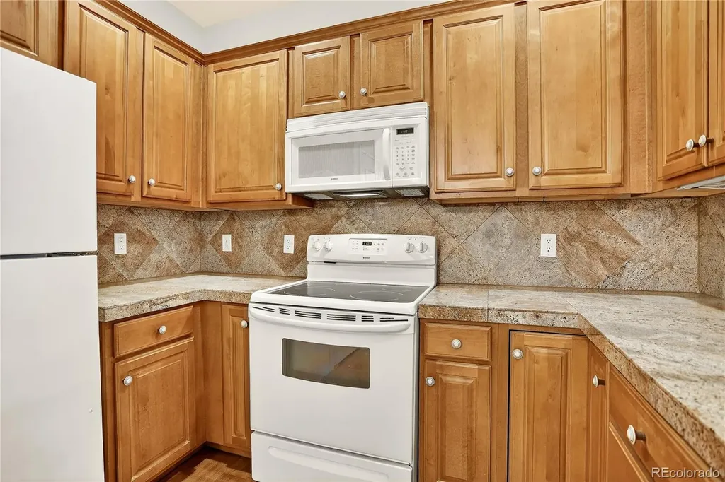 8039 Lee Drive Arvada CO 80005
