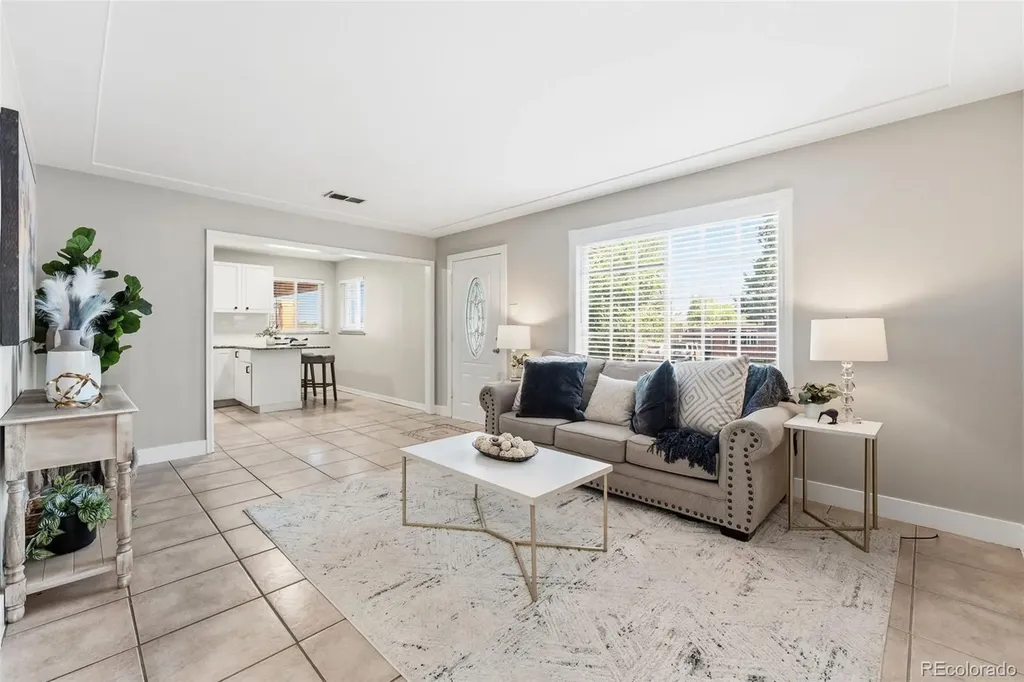 5133 W Dakota Avenue Denver CO 80219