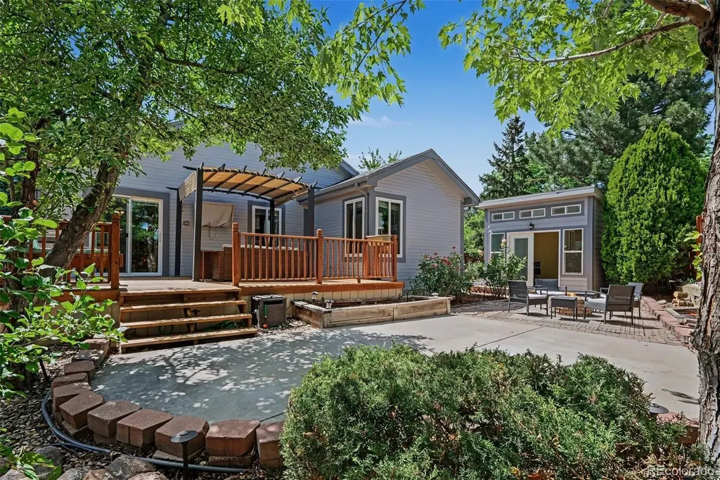2200 S Eldridge Court Lakewood CO 80228