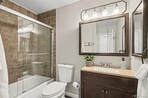 2200 S Eldridge Court Lakewood CO 80228