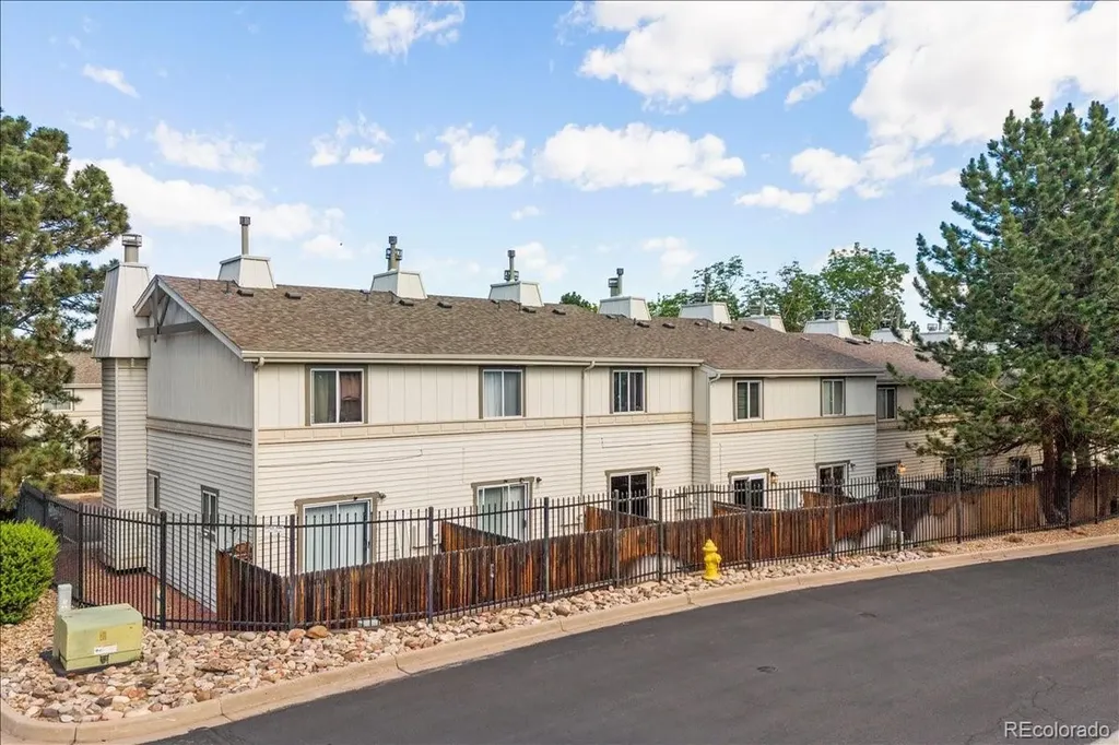 17696 E Loyola Drive Aurora CO 80013