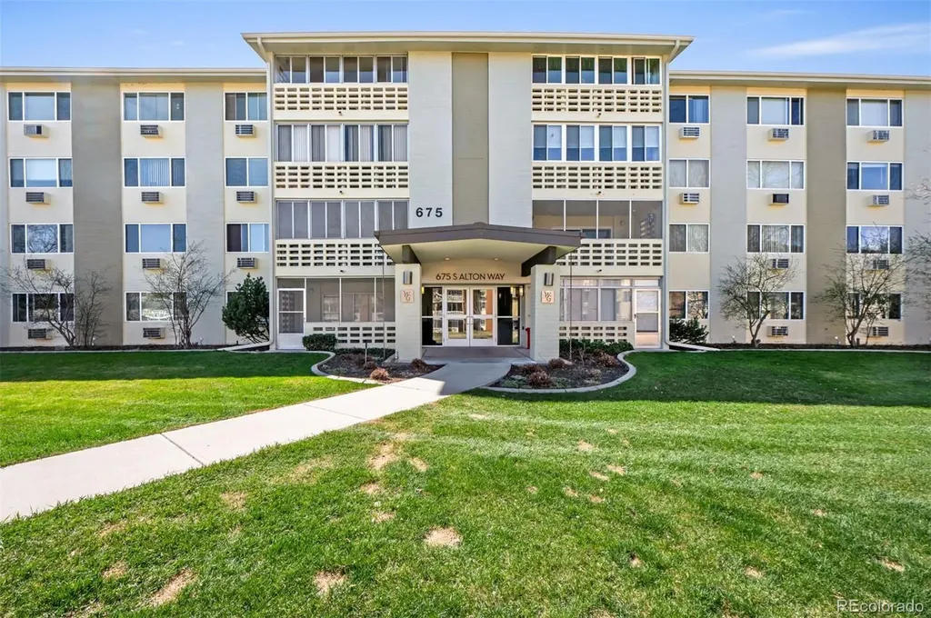 675 S Alton Way Denver CO 80247