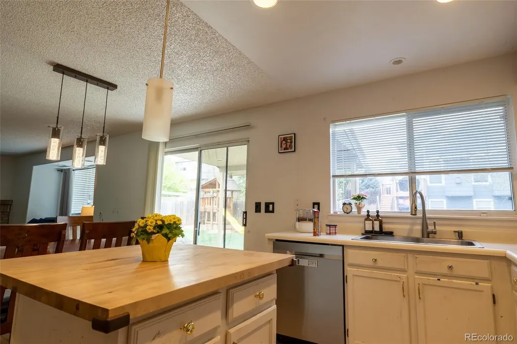 5621 S Ireland Street Centennial CO 80015