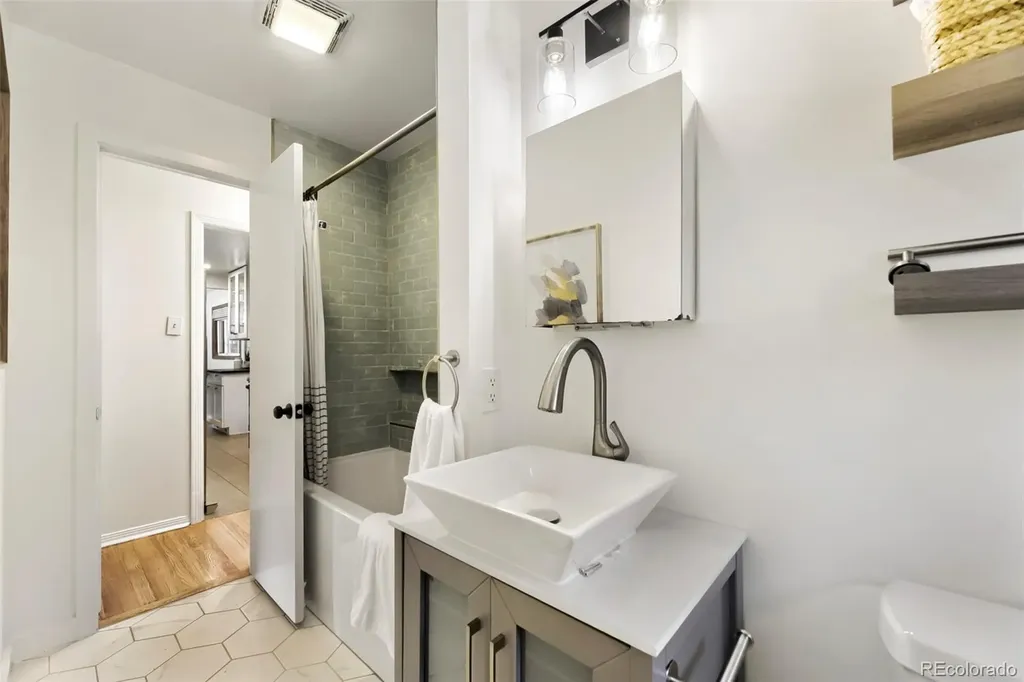 5671 E Bates Avenue Denver CO 80222