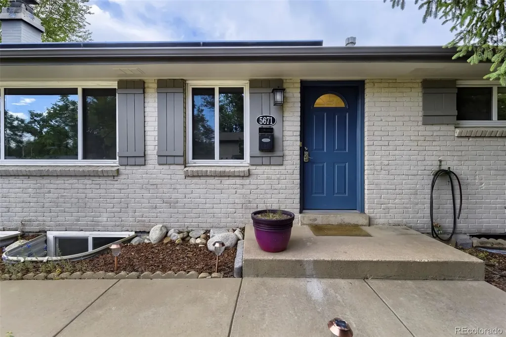 5671 E Bates Avenue Denver CO 80222