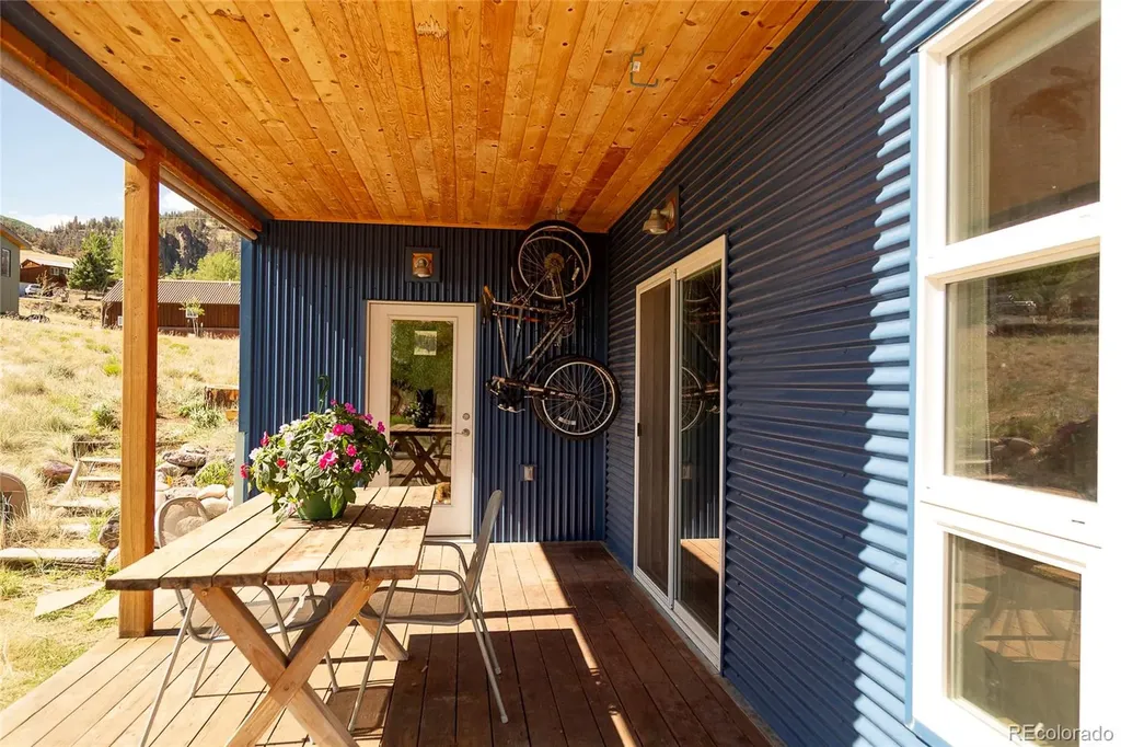 301 Rue La Fong Lane Creede CO 81130