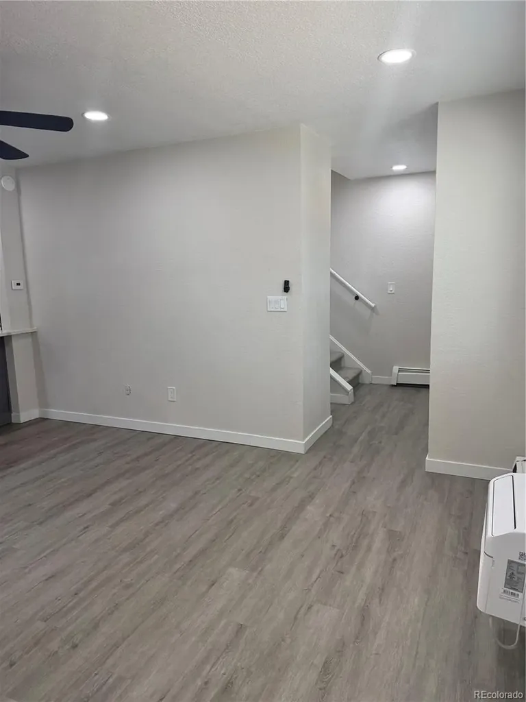 92 Newark Street Aurora CO 80012