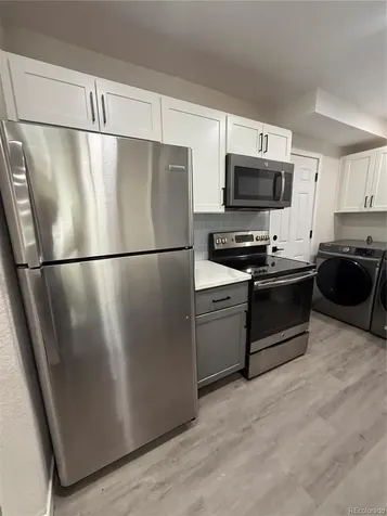 92 Newark Street Aurora CO 80012