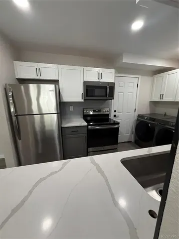 92 Newark Street Aurora CO 80012