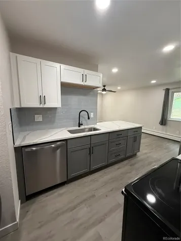 92 Newark Street Aurora CO 80012
