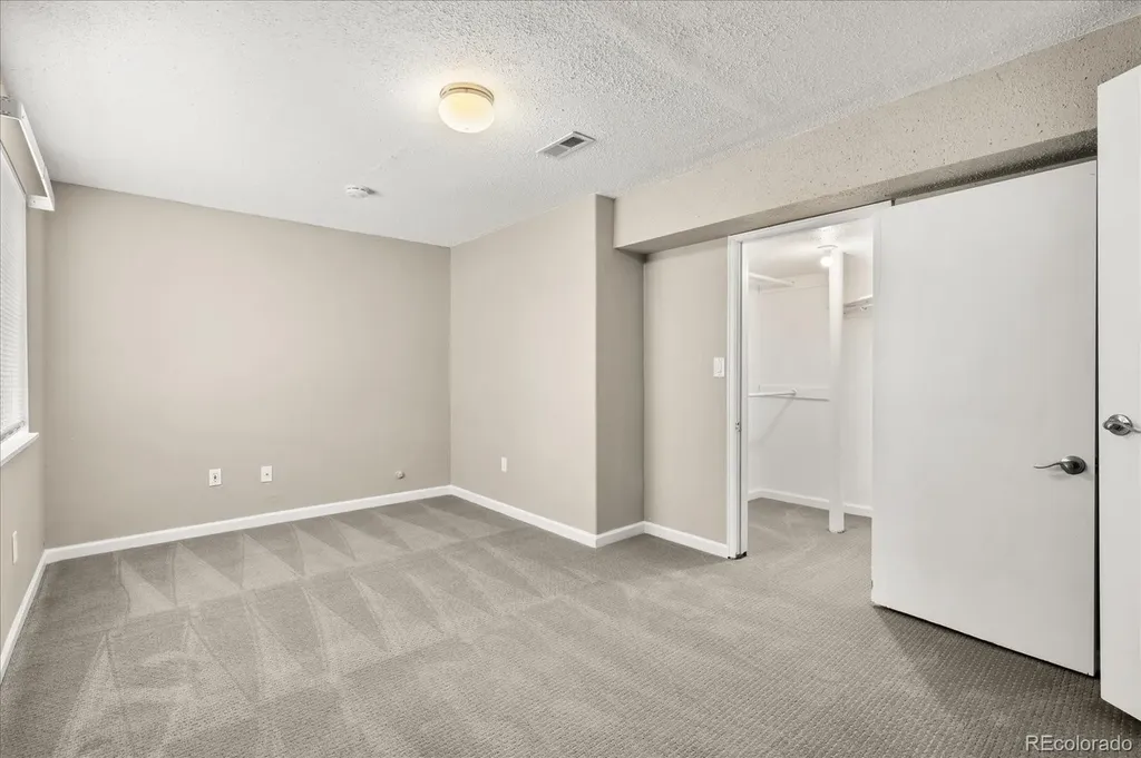 3143 White Oak Street Highlands Ranch CO 80129
