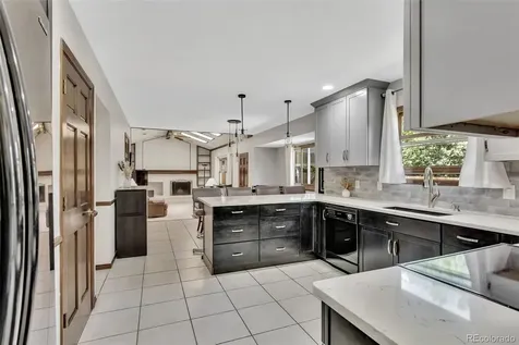8252 S Krameria Way Centennial CO 80112