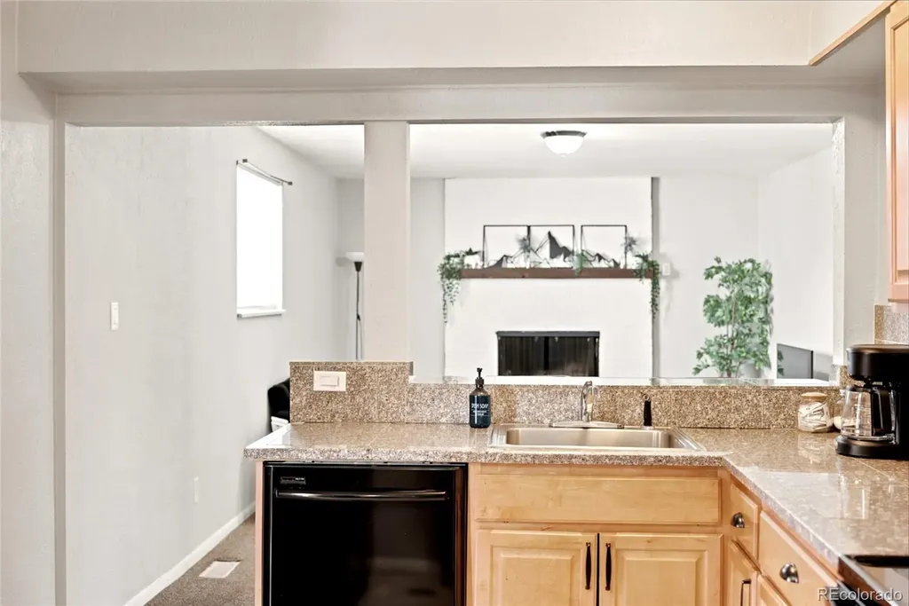 485 Zenobia Street Denver CO 80204