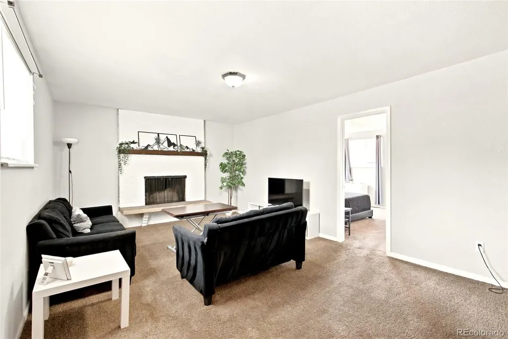 485 Zenobia Street Denver CO 80204
