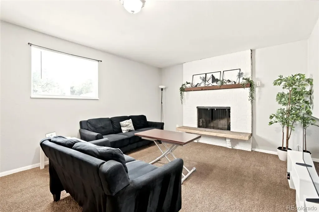 485 Zenobia Street Denver CO 80204