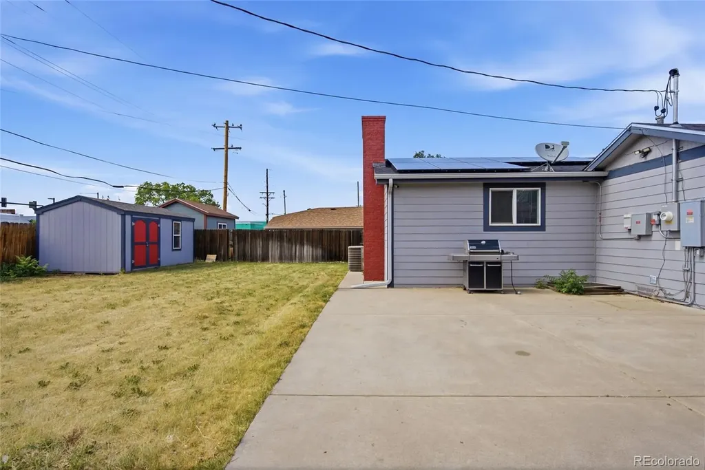 485 Zenobia Street Denver CO 80204