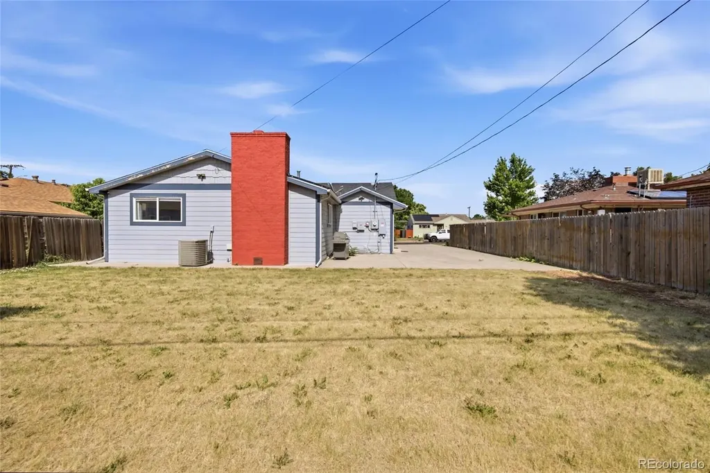 485 Zenobia Street Denver CO 80204
