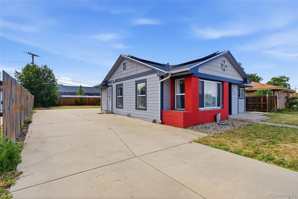 485 Zenobia Street Denver CO 80204