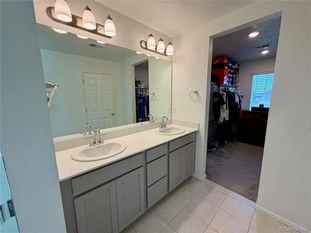 20941 E 60th Avenue Aurora CO 80019