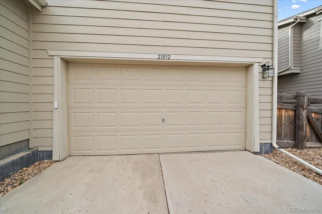 21892 E Quincy Circle Aurora CO 80015