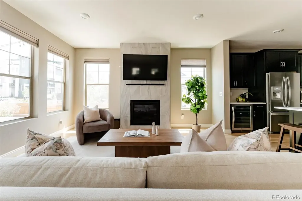 5706 Boston Court Denver CO 80238