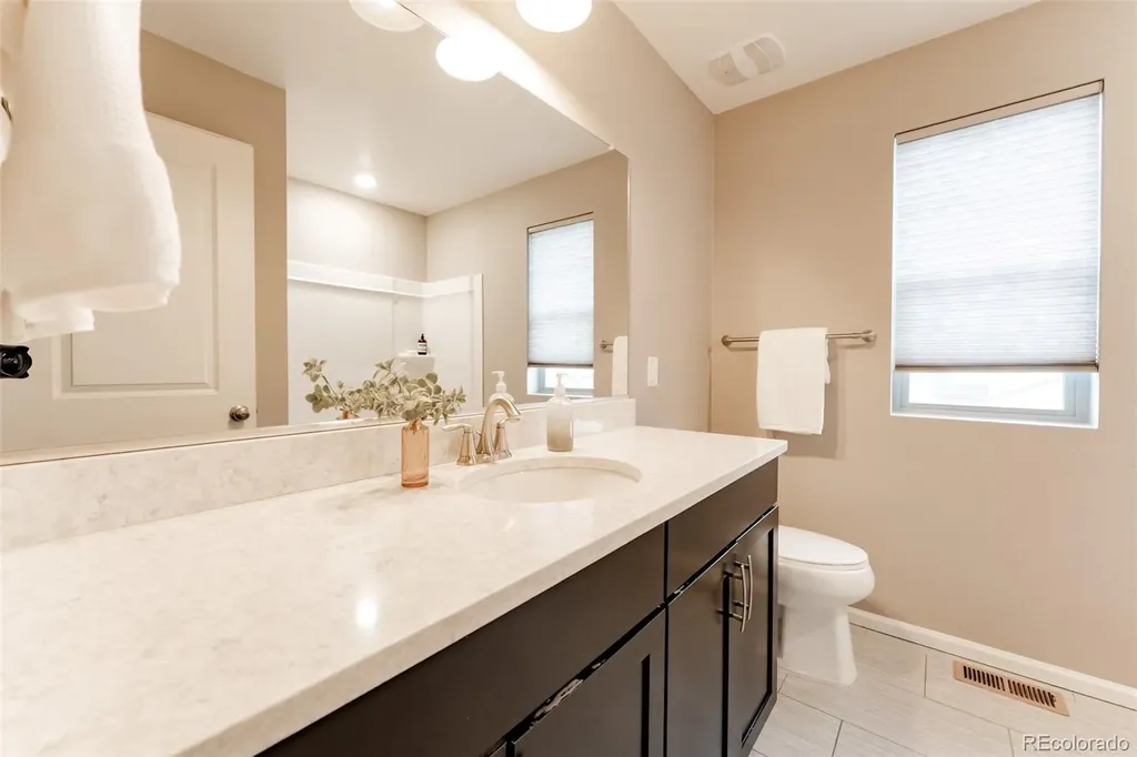 5706 Boston Court Denver CO 80238