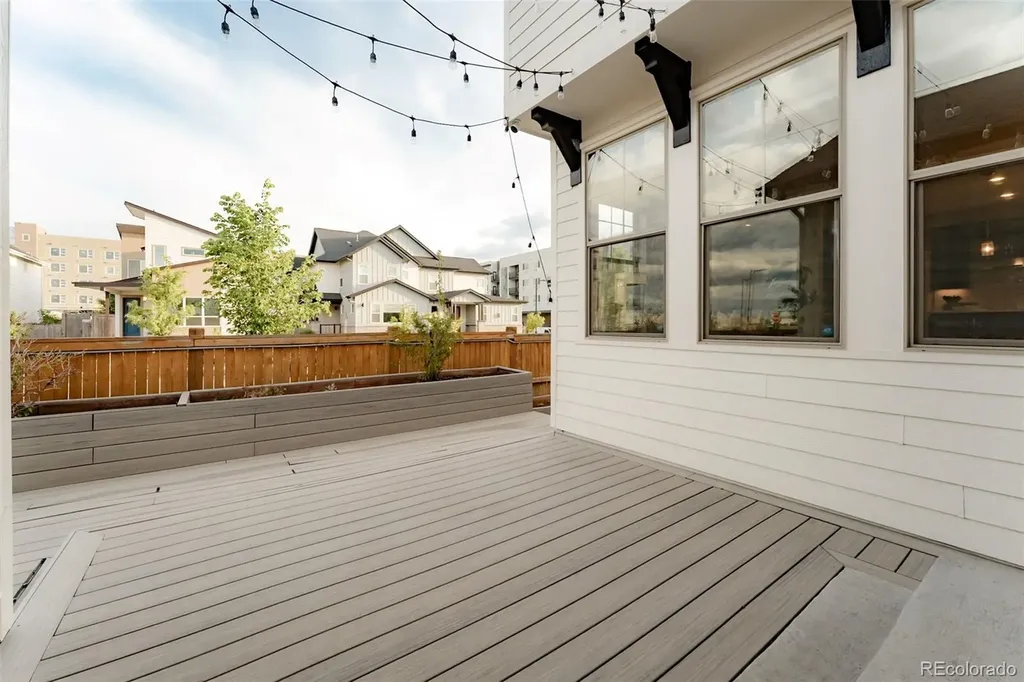 5706 Boston Court Denver CO 80238