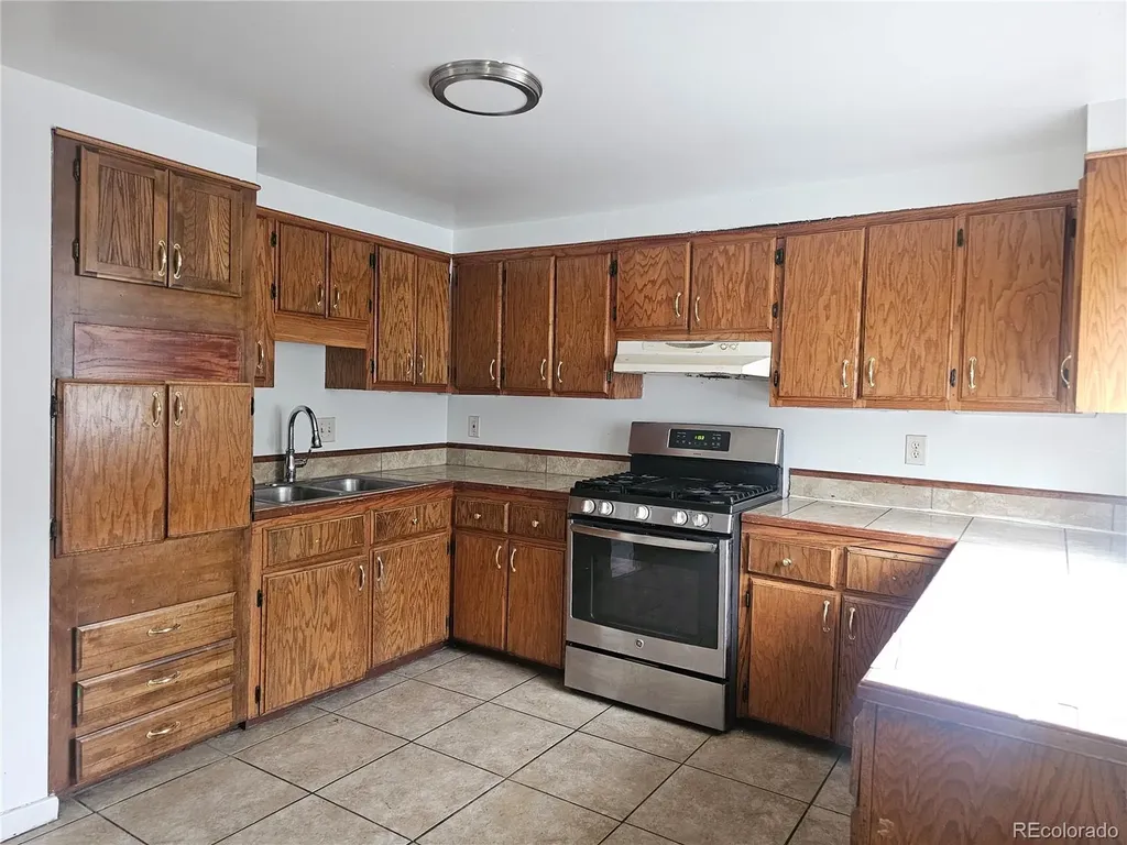 6680 Julian Street Denver CO 80221
