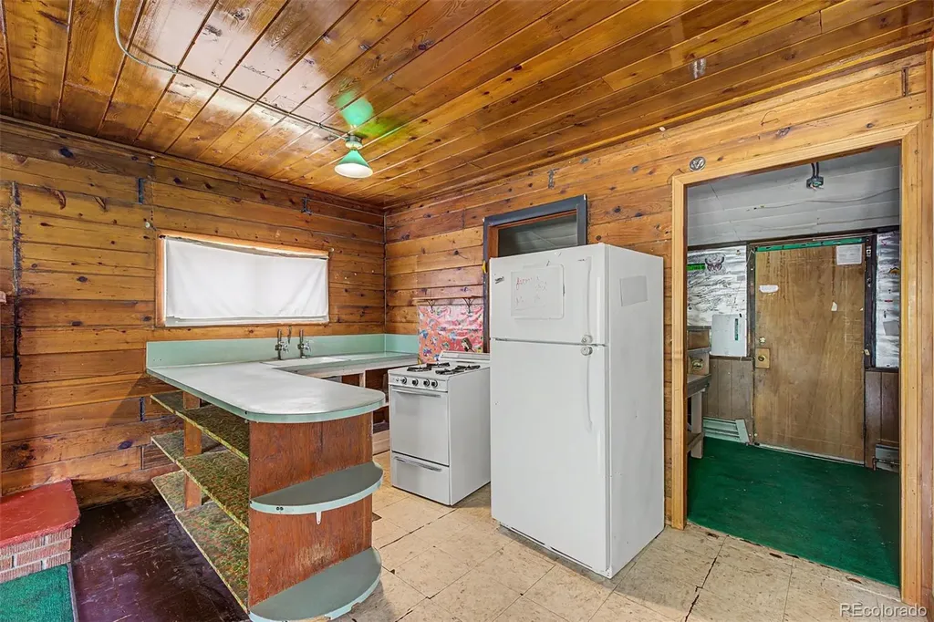 176 Artesian Drive Eldorado Springs CO 80025