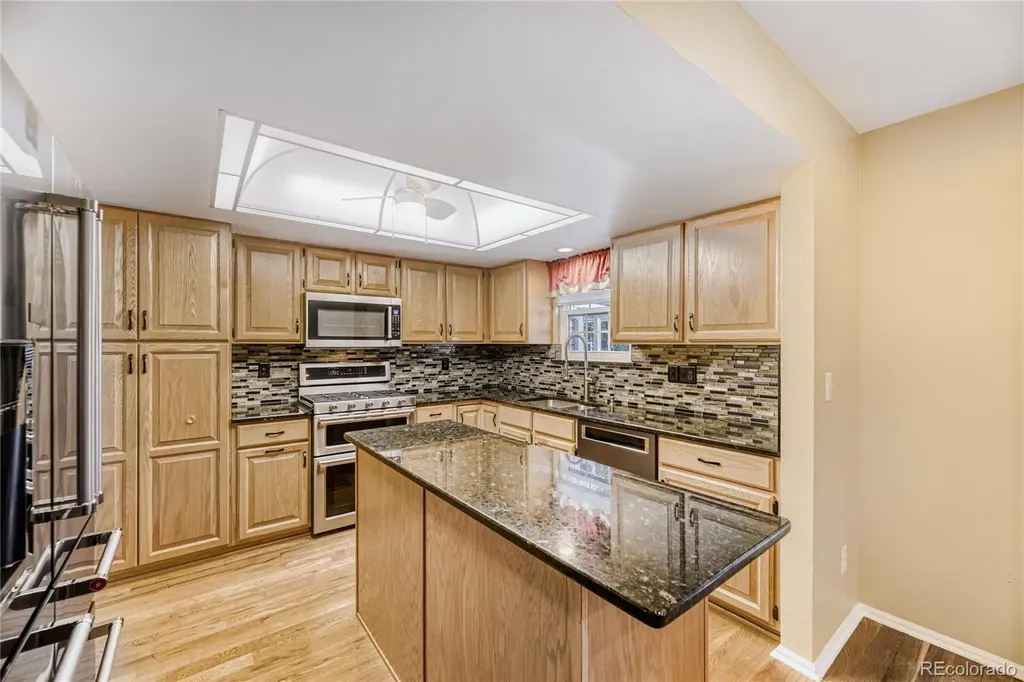 2824 S Heather Gardens Way Aurora CO 80014