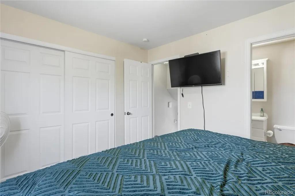 1651 Killarney Street Aurora CO 80011