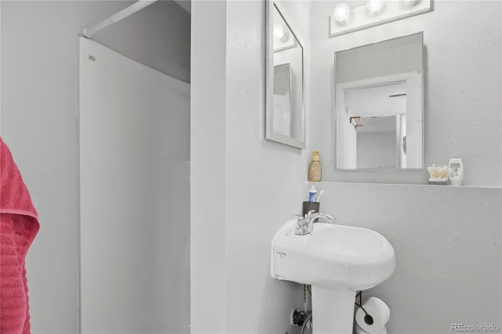 1651 Killarney Street Aurora CO 80011