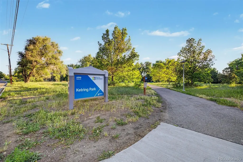 1444 W Parkhill Avenue Littleton CO 80120